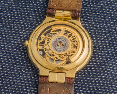 MAURICE LACROIX Montre bracelet squelette, le boîtier rond à fond squelette clippé...