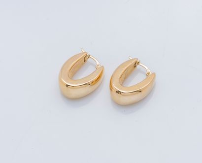 null Pair of smooth 18-carat (750 ‰) yellow gold creoles.

Height : 2 cm Gross weight...