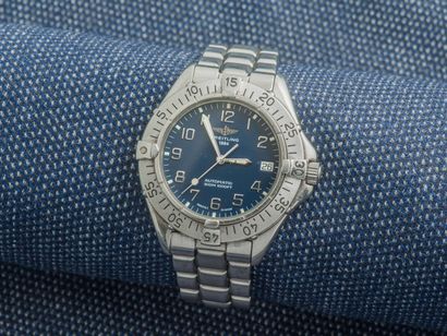 BREITLING vers 2000 Montre Colt automatique réf. A17035, le boitier rond en acier...