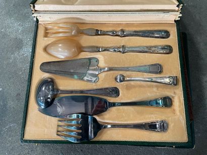 null Silver plated set including 

- an ALFENIDA service with 12 large spoons, 12...