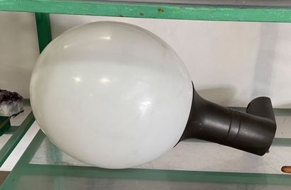 null Large metal wall light and PVC globe 

H. 54 cm