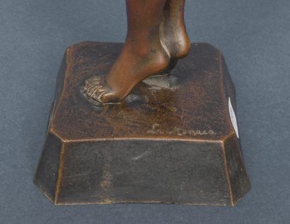 Francis LA MONACA (1882-1937), Femme nue

Epreuve en bronze à patine médaille signée...