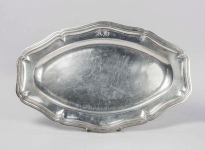 PIAULT-LINZELER Plat de forme ovale en argent (925 ‰), modèle à filets contours chantourné...