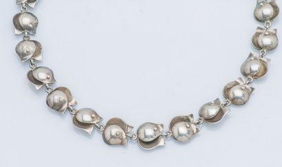STIGBERT (1939-2016) Silver necklace (800 ‰) the links forming beaded tulips. 
Swedish...