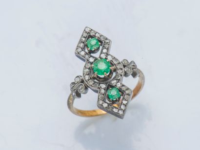 Duchess ring in 18k yellow gold (750 ‰) and...