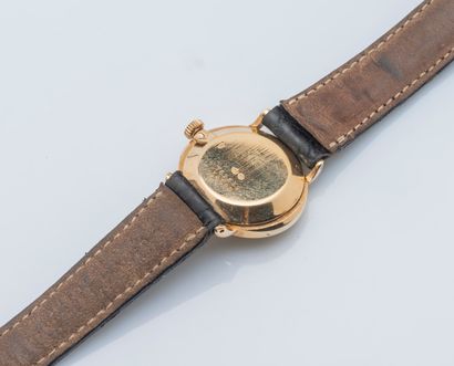 BAUME & MERCIER Montre bracelet de dame en or jaune 18 carats (750 millièmes), le...