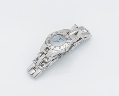 BAUME & MERCIER Bracelet montre de dame modèle Linéa, le boîtier rond en acier, fond...