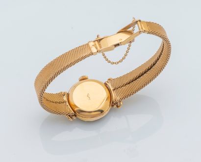 CORTEBERT Bracelet montre de dame en or jaune 18 carats (750 ‰), le boîtier rond...