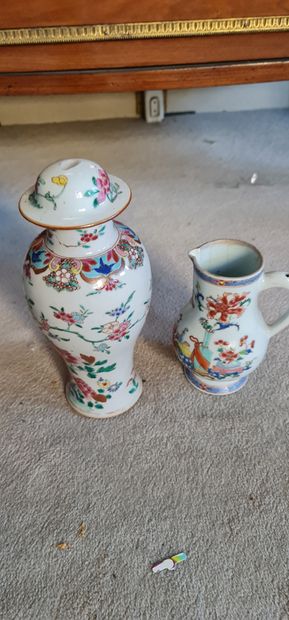Lot of two porcelains and enamels of the...