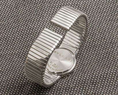 BULGARI Tubogas watch in steel, round case with clip-on back (signed and numbered),...