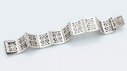 WIESE vers 1880 Bracelet ruban en argent (800 ‰) formé de maillons rectangulaires...