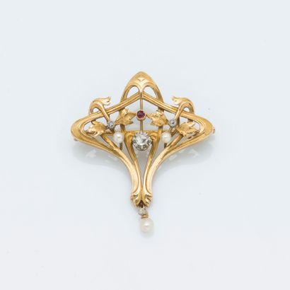 null Broche pendentif Art Nouveau en or jaune 18 carats (750 ‰) à dessin de fleuron...