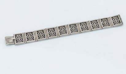 WIESE vers 1880 Bracelet ruban en argent (800 ‰) formé de maillons rectangulaires...