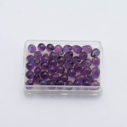 null Lot de perles d'améthystes facettées (percées) de forme poire calibrant 8 x...