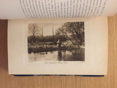 HALFORD HALFORD. Précis de la pêche à la mouche sèche… Paris, Doin, 1924 ; in-8,...