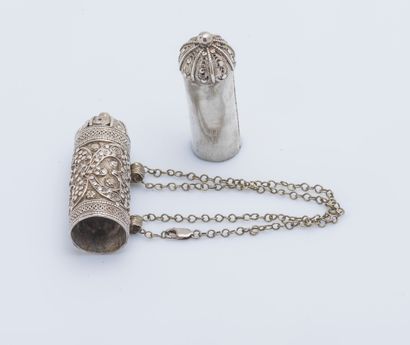 null 
Amulet holder in silver (800 thousandths) and metal opening with filigree and...