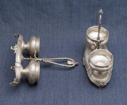 null Pair of silver (925 ‰) double salt cellar with engraved and chased decoration...