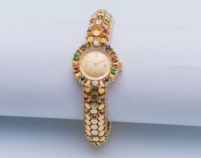 BOUCHERON Paris Bracelet montre de dame en or jaune 18 carats (750 ‰), la bande de...