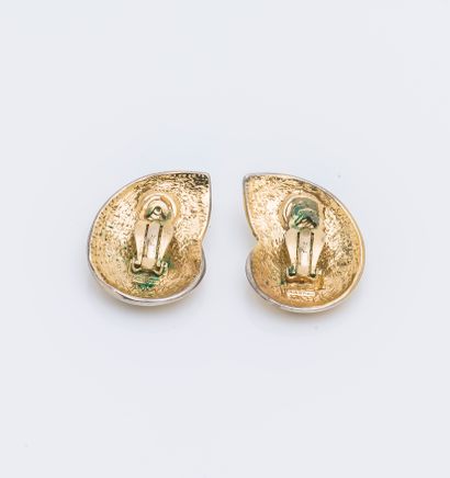YVES SAINT LAURENT, Robert GOOSENS, Pair of gilded metal ear clips featuring shells...