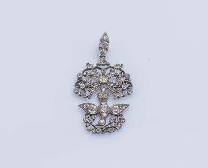 null Norman-type Holy Ghost pendant in silver (925 ‰) entirely set with rhinestones....