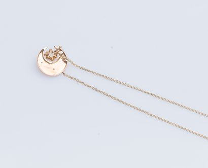 null Necklace formed of a chain and a crescent moon pendant in 18K yellow gold (750...