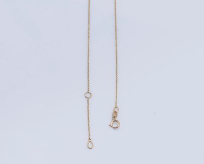 null Necklace formed of a chain and a crescent moon pendant in 18K yellow gold (750...