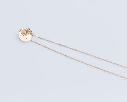 null Necklace formed of a chain and a crescent moon pendant in 18K yellow gold (750...