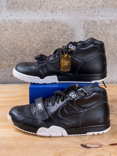 null NIKE AIR TRAINER 1

Fragment Design Black

(806942-001)

US 8 / EU 41

(Bon...