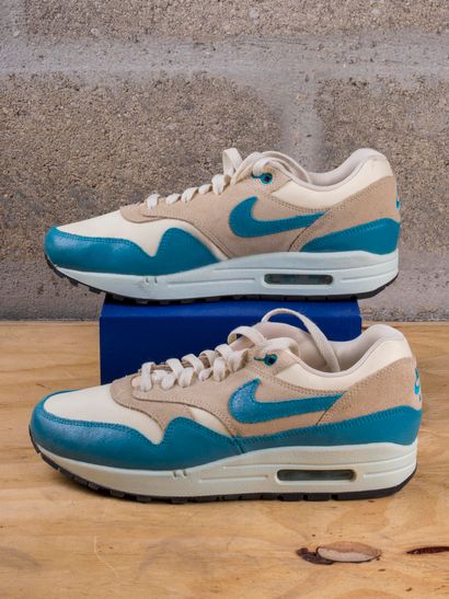 null NIKE AIR MAX 1

Vintage Sail Neo Turquoise (W)

(555284-102)

US 9,5F / EU 41

(Très...