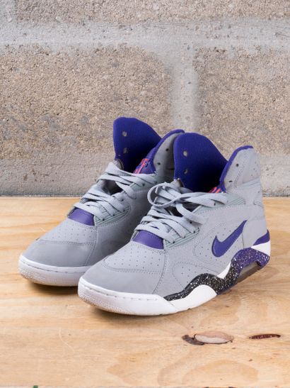 NIKE AIR FORCE 180

MID Wolf Grey Court Purple...
