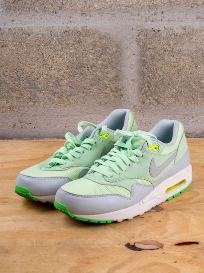 null NIKE AIR MAX 1

Vapor Green

(537383-301)

US 8 / EU 41

(Bon état)