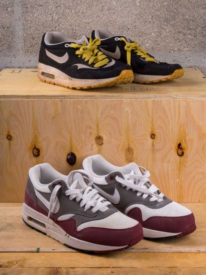 null NIKE AIR MAX 1

- Essential Red Petra Brown (537383-612) 

- Omega Pack Solar...
