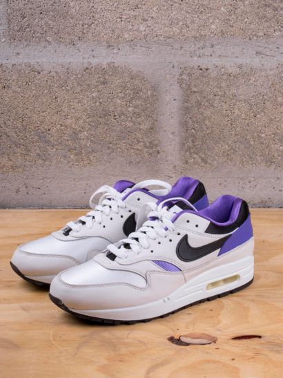 null NIKE AIR MAX 1

Huarache Run DNA CH.1 Purple Punch

(AR3863-101)

US 8 / EU...