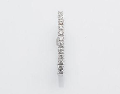 MATTIOLI An earring in 18K white gold (750 thousandths) forming a half-shell set...