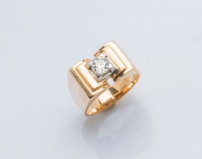 
Ring bridge out of yellow gold 18 carats...