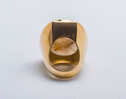 null Important cocktail ring in yellow gold 18 karats (750 thousandths) decorated...
