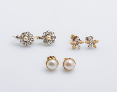 
Lot of two pairs of ear studs and a pair...