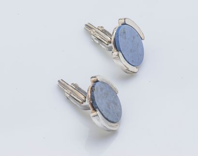 null Pair of silver cufflinks (835 thousandths) of oval shape set with a sodalite...