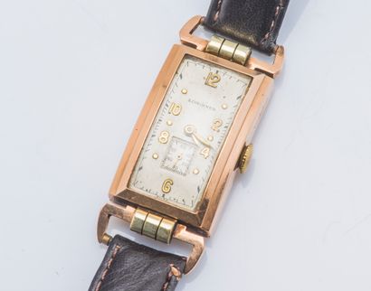 LONGINES Montre bracelet fabriquée pour le marché américain, époque Art Déco. Boitier...