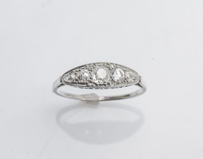 
Garter ring in 18K white gold (750 thousandths)...