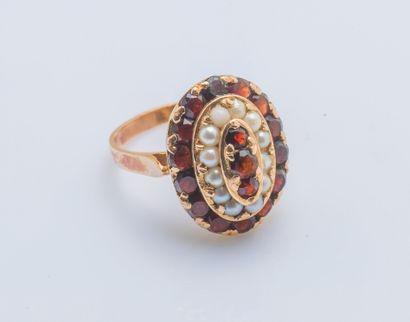 Flower ring in pink gold 18 carats (750 thousandths)...