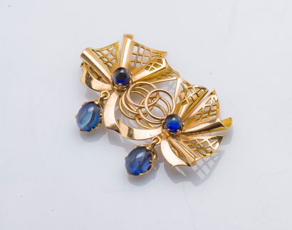 Brooch drapery in yellow gold 18 carats (750...