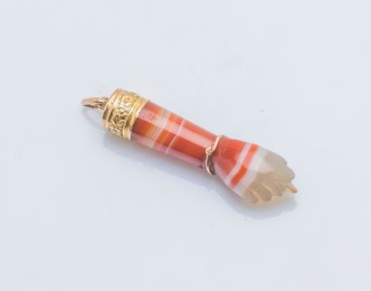 Pendant hand of Figa in carved carnelian...