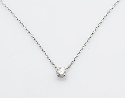 Necklace solitaire in white gold 18 carats...