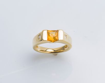 Yellow gold ring 18 carats (750 thousandths)...