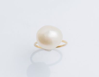 TOUS Bague en or jaune 18 carats (750 millièmes) sertie d'une perle de culture bouton...