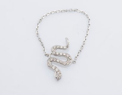 DJULA Bague serpent en or gris 18 carats (750 millièmes) formée d'une chaine retenant...