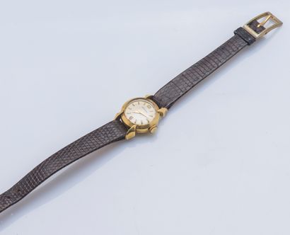 CERTINA Montre bracelet de dame vers 1950. Boitier rond en or jaune 18 carats (750...