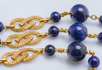 Georges LENFANT vers 1970 Long necklace composed of intertwined and textured drop...