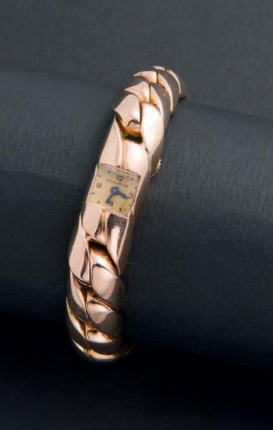 JAEGER LeCOULTRE (BRACELET MONTRE/DUOPLAN/OR ROSE), vers 1950 Bracelet montre en...
